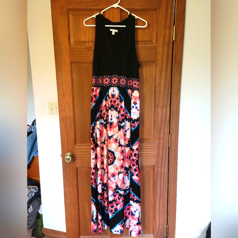 London Style Connection Black/Multicolor Maxi Dress- Size 18W